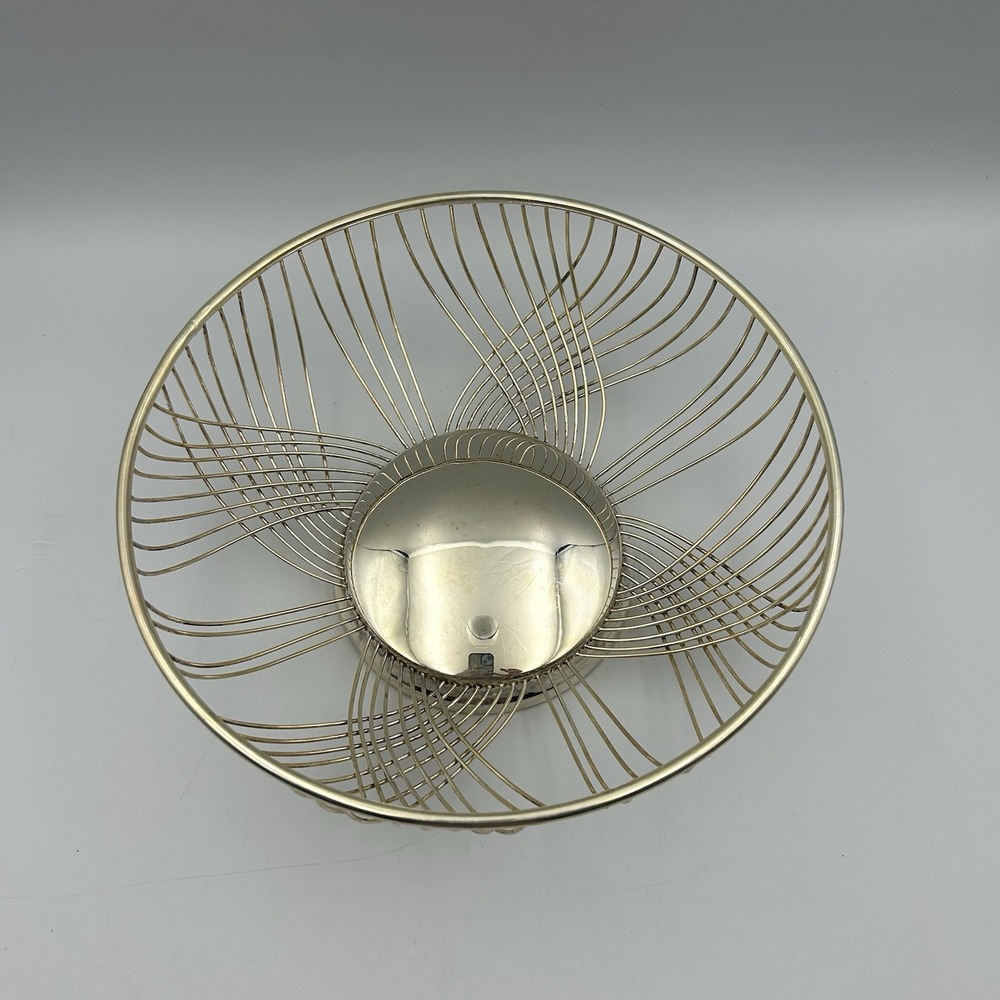 Vintage MCM Silver Plated Round Wire Bread / Fruit Basket